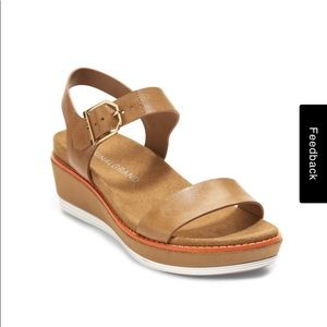 Cole Hahn Flatform Sandal